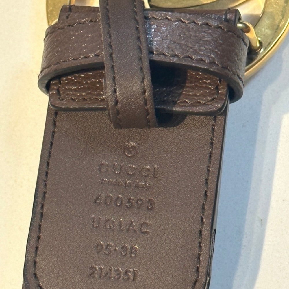 I’m selling a brand new Gucci belt